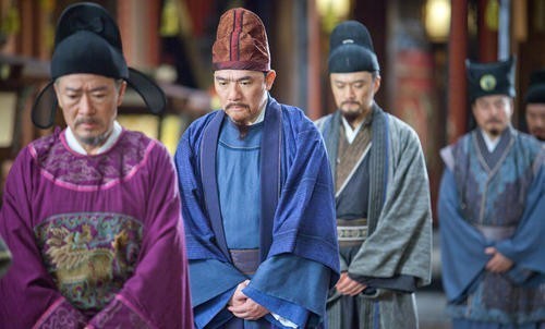 重赏|赵匡胤问赵普：天下什么东西最大？他回答两个字后，立马被重赏！