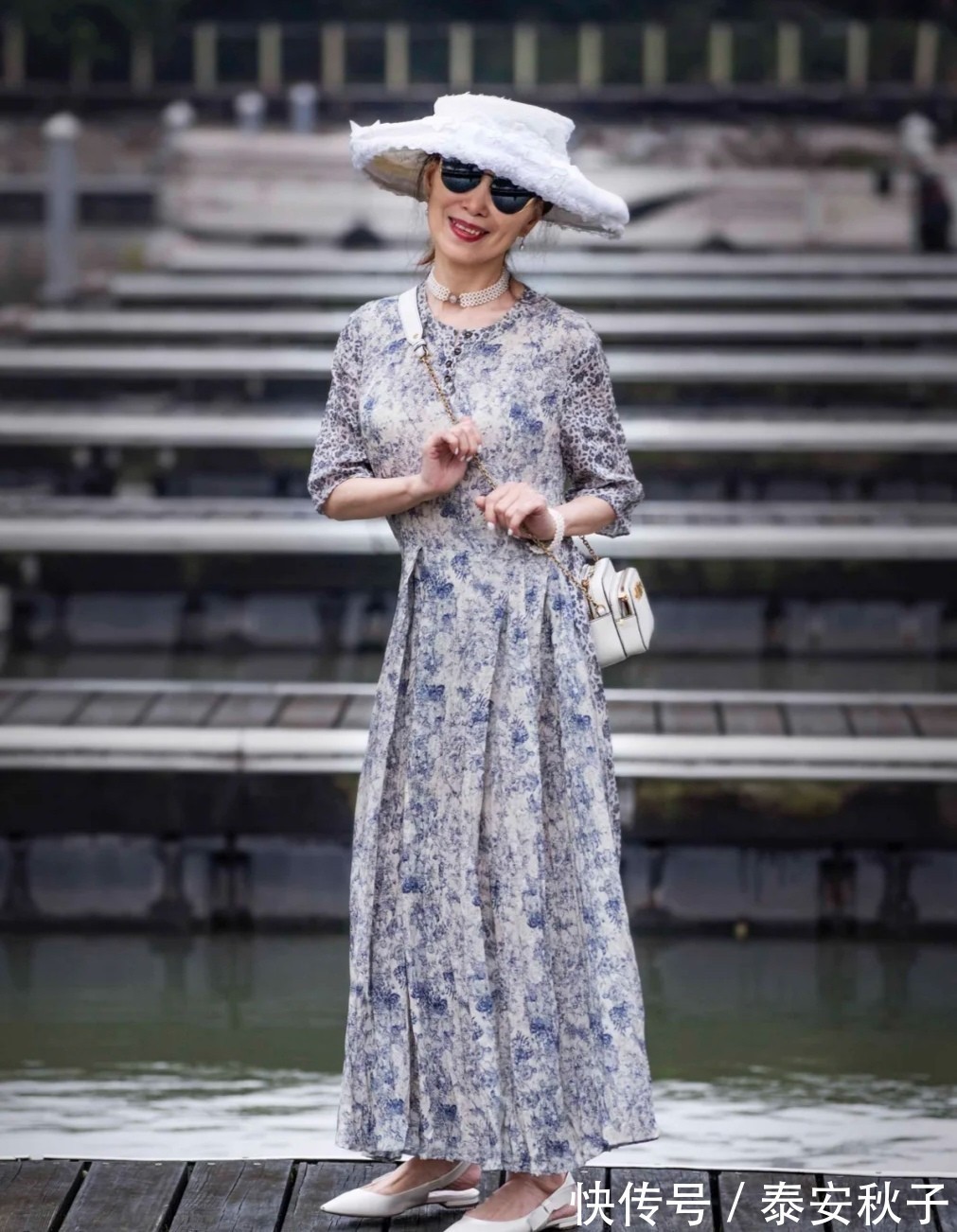 针织衫|60+“老奶奶”穿衣真讲究!借助穿搭小妙招;状态宛如“少女”!