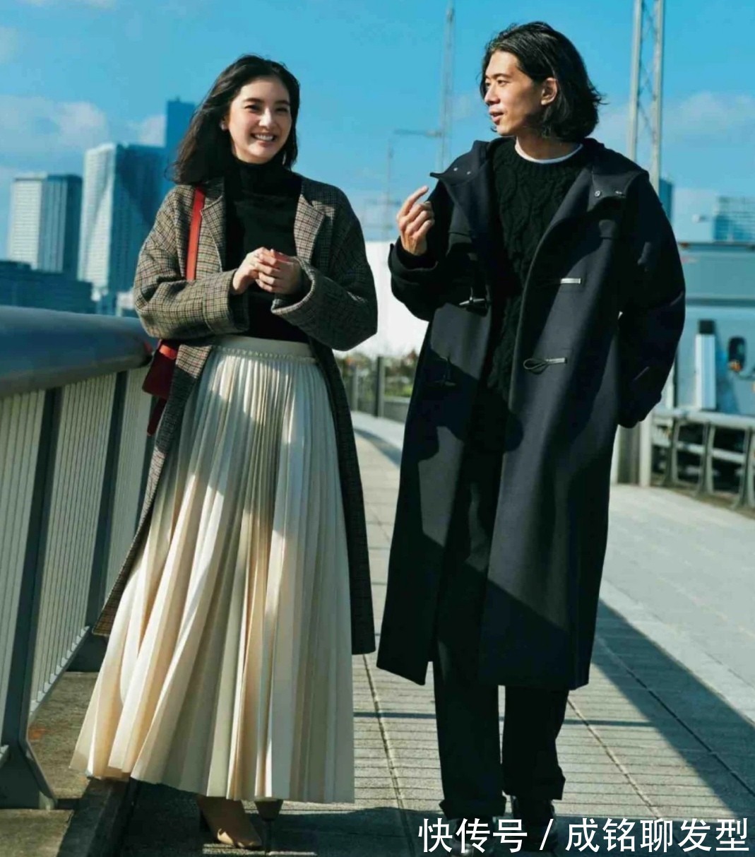 过膝裙|四十岁的女人,学会这三个穿衣公式,不仅显身材,还能塑造好衣品