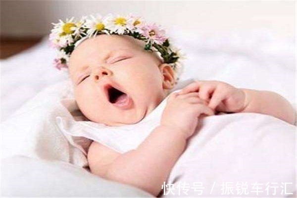 新生儿|宝宝睡觉若有以下举动,说明大脑发育的好,将来肯定是个机灵鬼