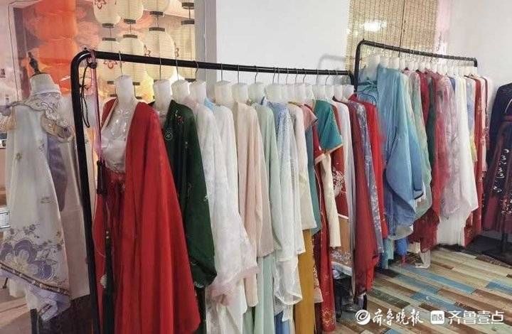 中国传统文化@100多元拍一套，济南汉服体验店景点扎堆出现