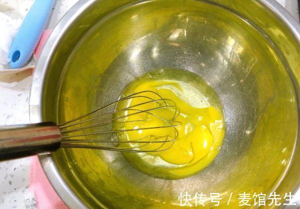 烤箱|网红糯米蛋糕,教你家庭版的做法,吃起来柔软香甜,馋哭孩子了!