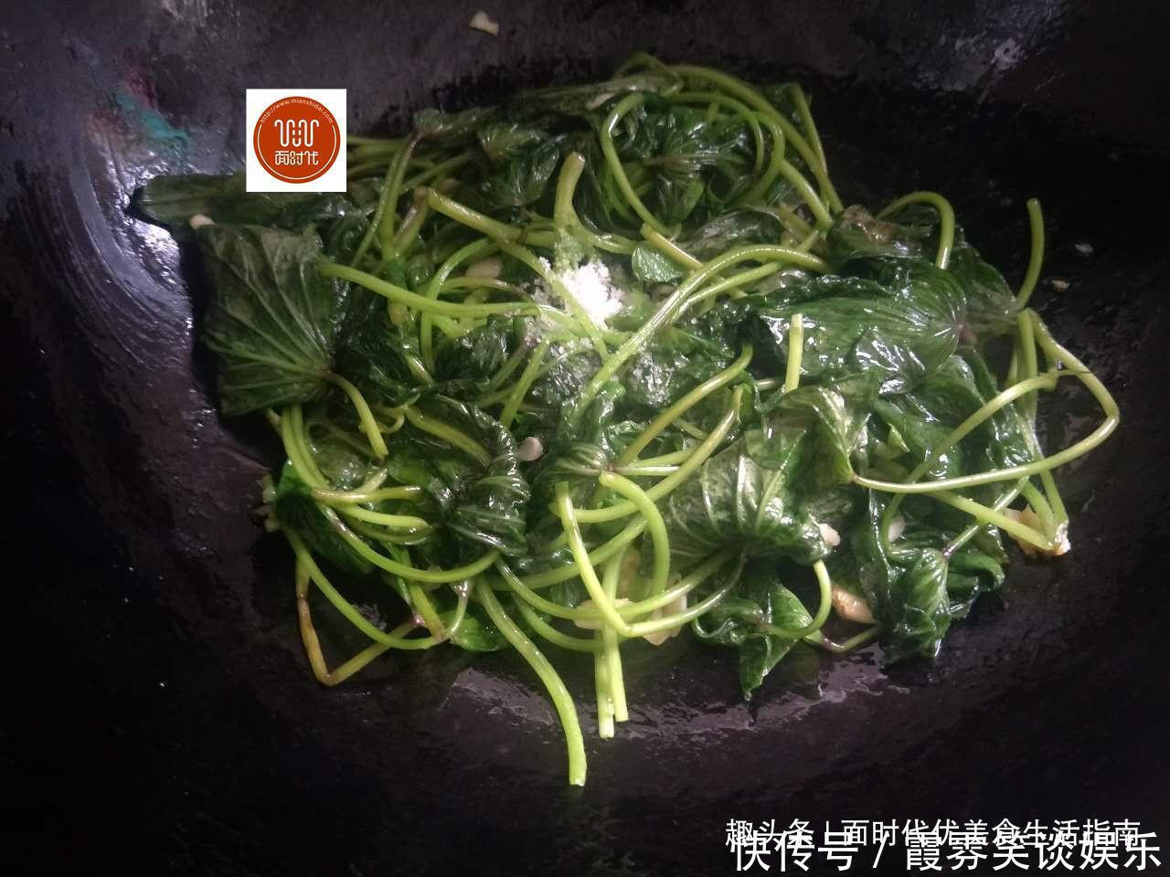 美食生活|这菜常吃视力好,降糖又解毒,特别是老人孩子要多吃!