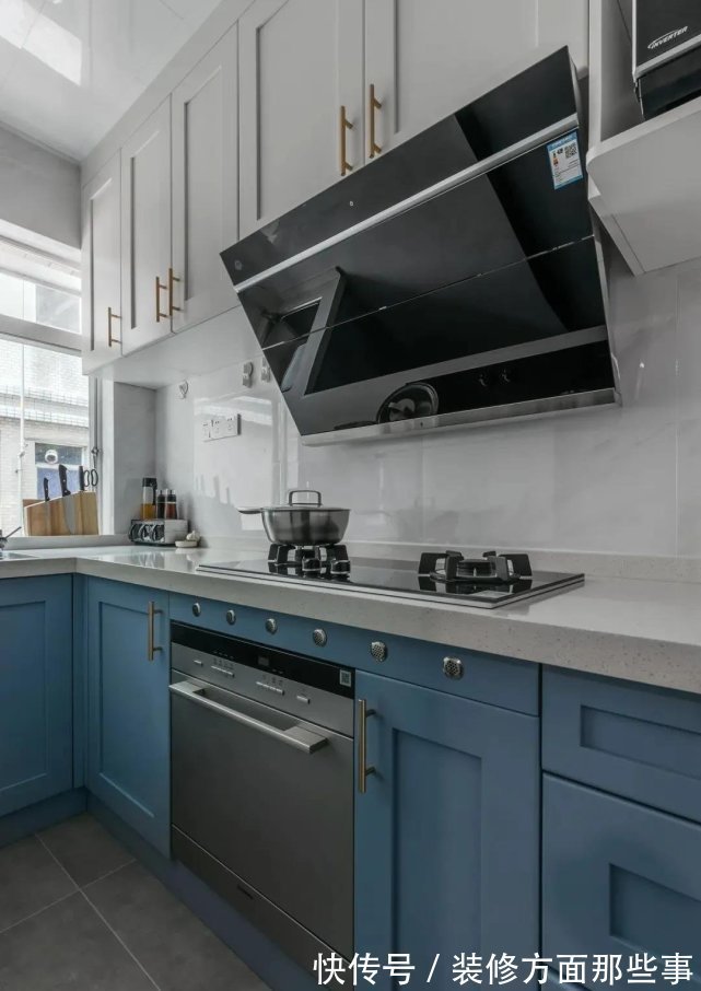 木色|70㎡简约风白色+灰蓝色+木色,舒适又不失格调