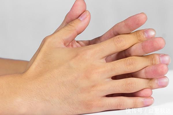 男性|刮胡子频率和寿命有关?胡子长得快慢,对男性有哪些影响?看本文