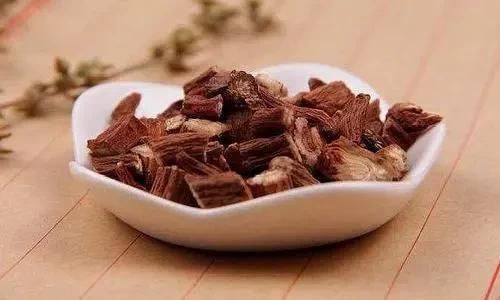 四种食材泡水喝，缓解脑供血不足