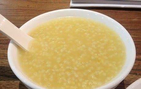 碳水化合物|小米为“粮食之首”,但营养师却说:跟3食物搭配,营养价值翻倍