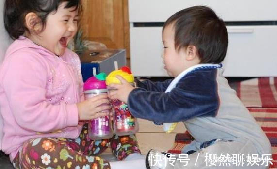 嘴唇|又一个满月宝宝“水中毒”夭折,家长快住手,不要再给宝宝喂水了