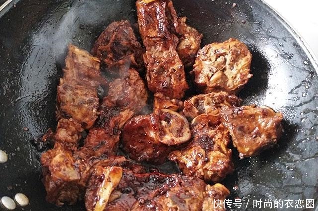  牛肉|冬天吃肉，我常买它，比排骨便宜，比牛肉鲜香，炖一炖滋补又馋人