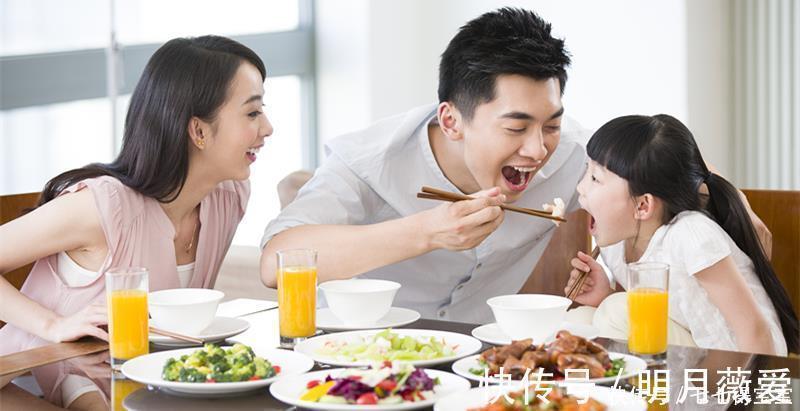 婆婆|宝宝不能太早吃盐?吃太晚也不好,宝妈别错过加盐的“最佳时间”