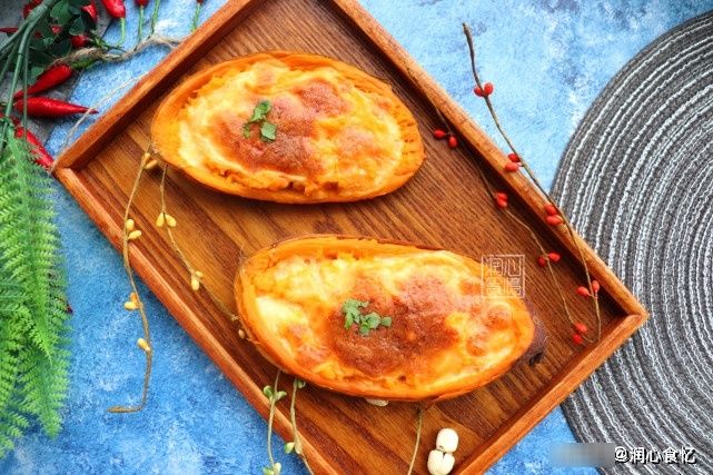 红薯别煮着吃了，5步解锁红薯新吃法，香甜软糯会拉丝，也太香了