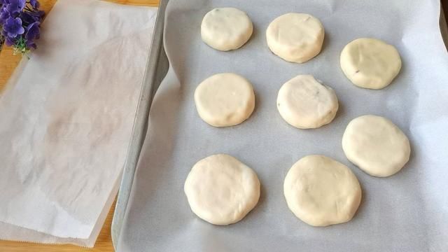 香蕉酥|手抓饼不光能当早餐饼，还能这样做，香酥可口，馋得孩子想吃下顿