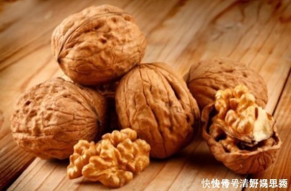 营养师|“核桃”早吃好还是晚吃好？营养师提醒：吃对长寿药，吃错催命符