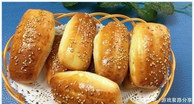 不用高筋面粉,不用揉出筋膜,一样做出好吃的面包
