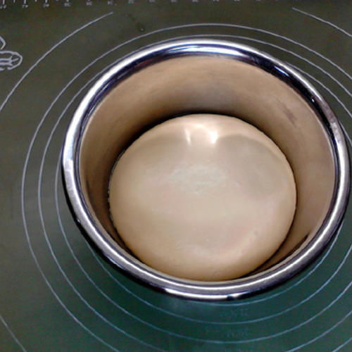 迷你香葱芝士火腿小方包，葱香浓郁，味道不错哦