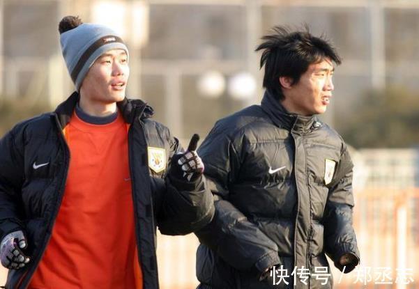 主帅|国足3消息！李霄鹏打探消息，严鼎皓挑大梁，李铁队友成深圳主帅