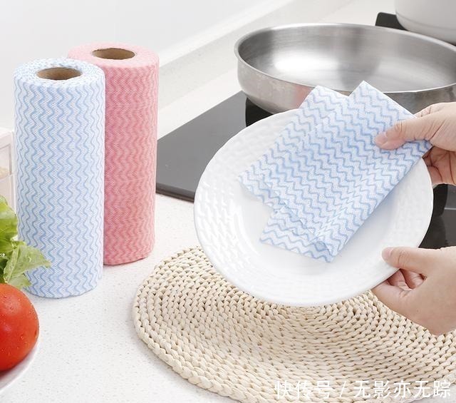 毛巾架|卫生间再大也不要放毛巾架了,瞧瞧别人家这么做,整洁还省空间