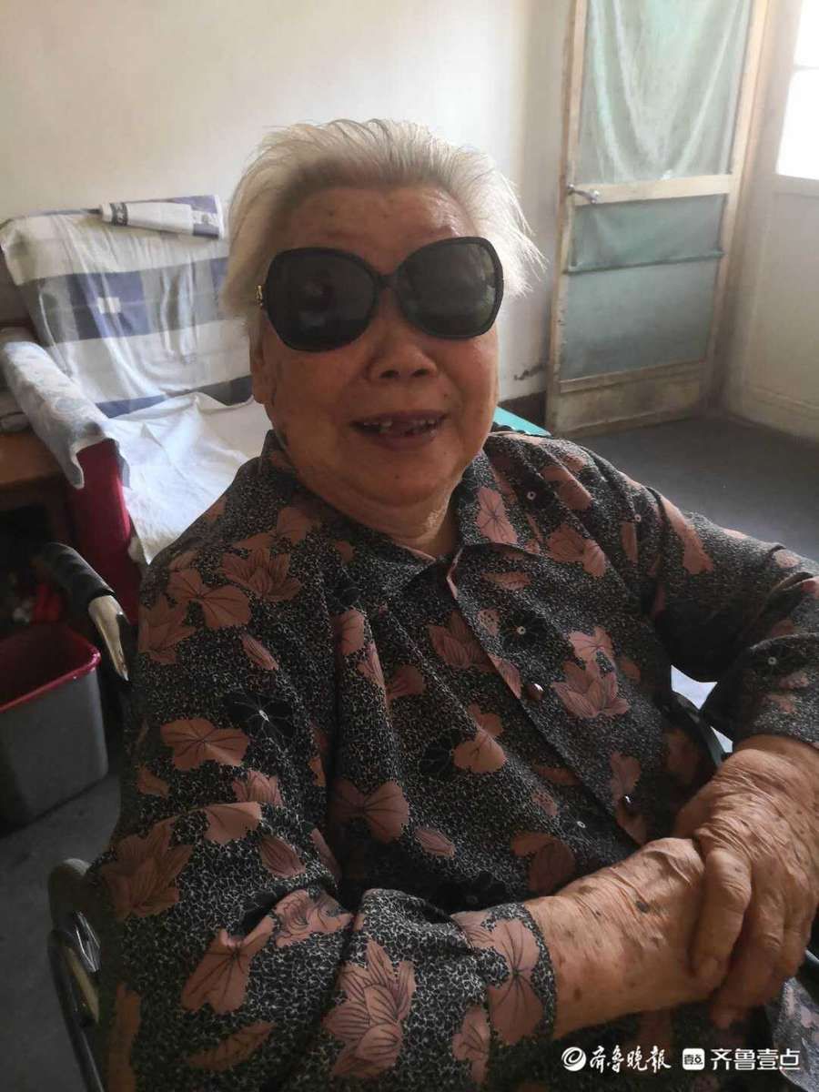 晒晒我的90岁老母亲！快乐生活，吃嘛嘛香|家有宝藏老人| 母亲