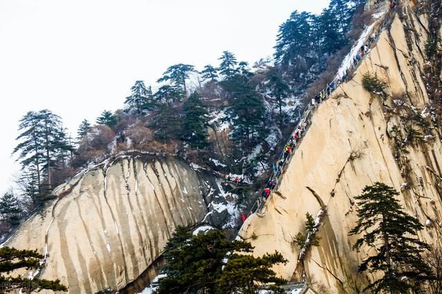 中年|自古华山一条路，奇险天下第一山，华山旅游攻略