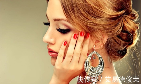 宋巧巧|戴了那么多耳环,可耳环究竟从何而来呢