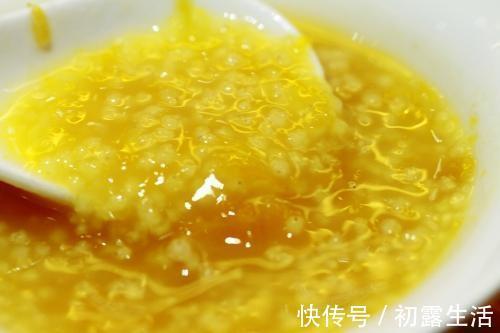 小米粥|煮小米粥，不要直接下锅！厨师长学会2点，香浓黏稠，米油多多