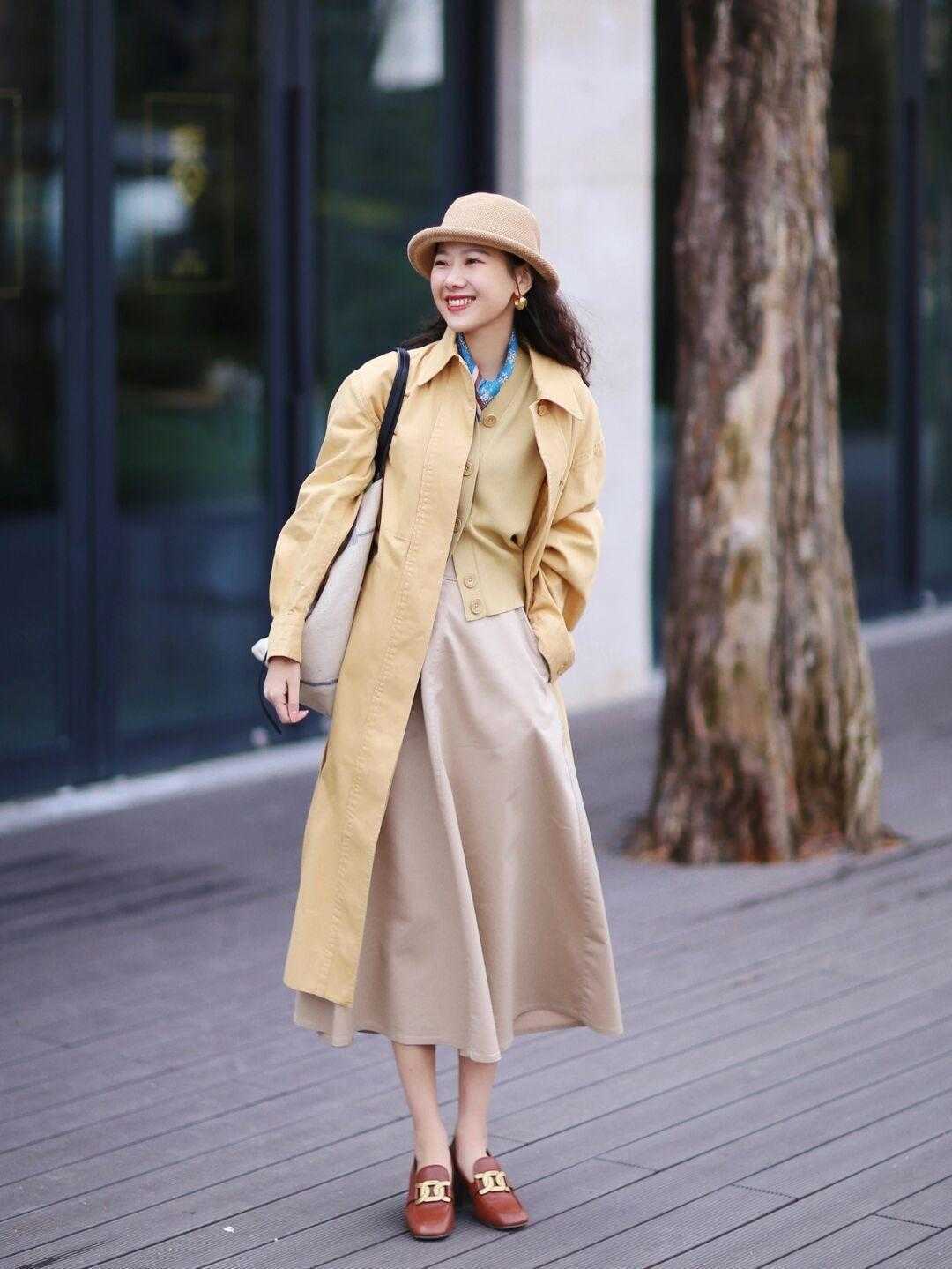 色系 上衣同色叠搭到底有多美?看完这四套穿搭就懂了,高级优雅