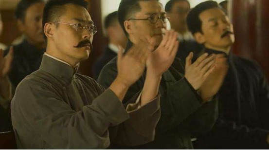 鲁迅!鲁迅首次到北大上课,学生们哄堂大笑,15分钟后教室里鸦雀无声