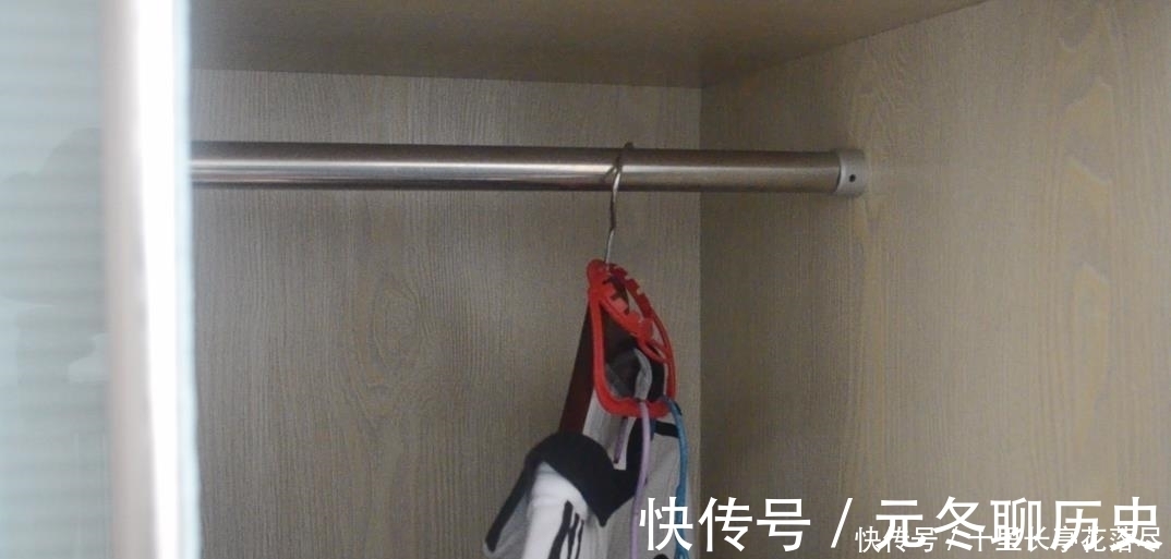 塑料|桶装水上的塑料提手别扔了，留在家里有大用处，看完去试试