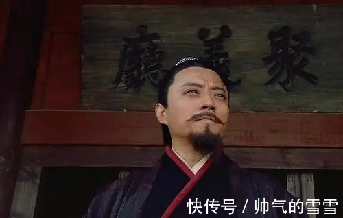 花荣!他是宋江的贴身保镖,在梁山鲜为人知,但是他的后人家喻户晓