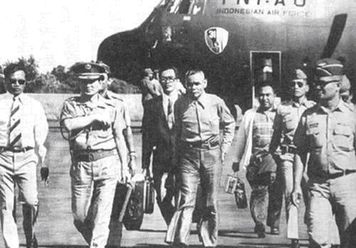 逃亡|二战日本投降后,一名日本兵在丛林逃亡31年,印尼却为他立雕像