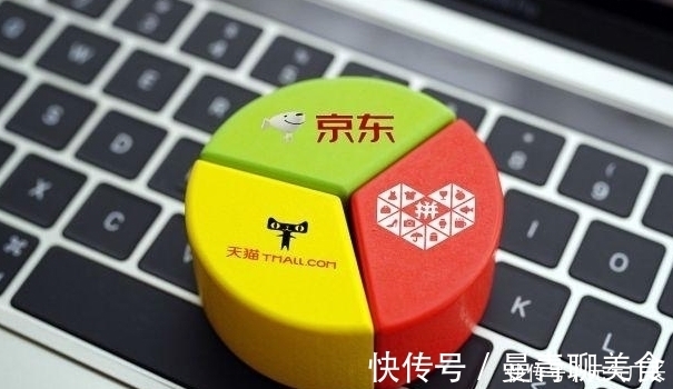 刘强东|刘强东旧照被扒，看得让人心酸不已，网友：成功绝非偶然！！