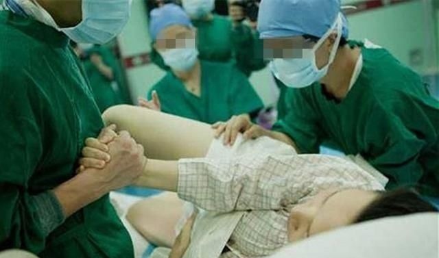 伤口|宝妈吐槽分娩时的尴尬:头胎顺产被“剃毛”,二胎剖腹产也没逃掉