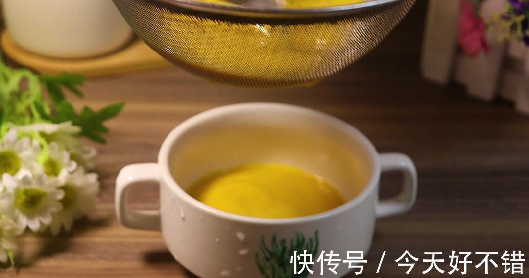 宝宝光吃不长个?换个做法营养翻倍,补钙又补锌,出锅一碗不够吃