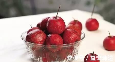 山楂枸杞茶|山楂和“黄金搭档”泡水喝,坚持喝一段时间会发现,肚腩不见了