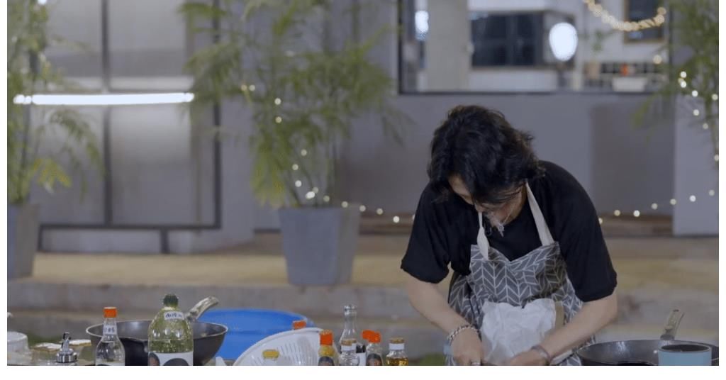 宝藏男孩|《哥哥》集体秀厨艺，张淇GAI一看就是高手，网友盼谢霆锋踢馆