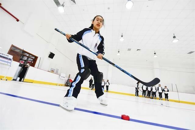 助力冬奥 副中心13所学校成为北京市冰雪运动特色学校