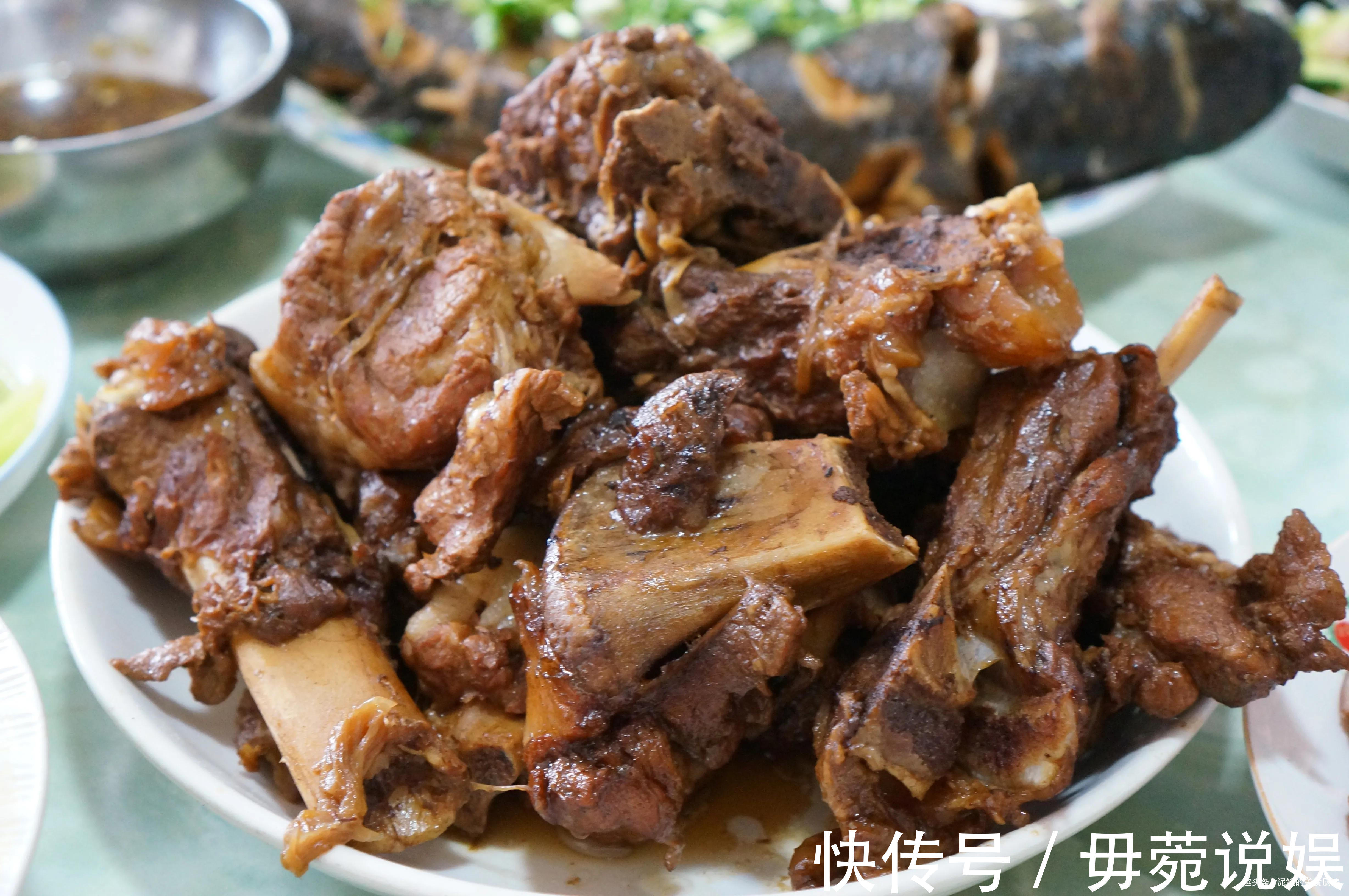 家宴|晒晒妈妈家的家宴,16道菜,荤素搭配太丰盛,网友不胖才怪