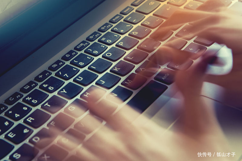 瓠山才子诗词:【水调歌头】记者节抒怀