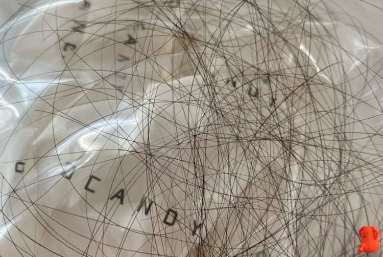 短发|看到孩子被幼儿园老师扎的头发,宝妈心疼极了,老师:那你剪短发