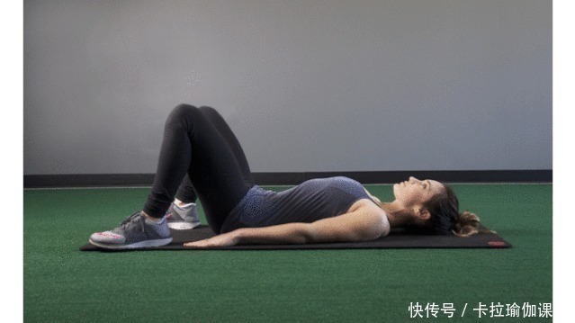 动作|98年德国短跑运动员，甜美脸蛋+搓衣板式的腹肌，身材秒杀超模