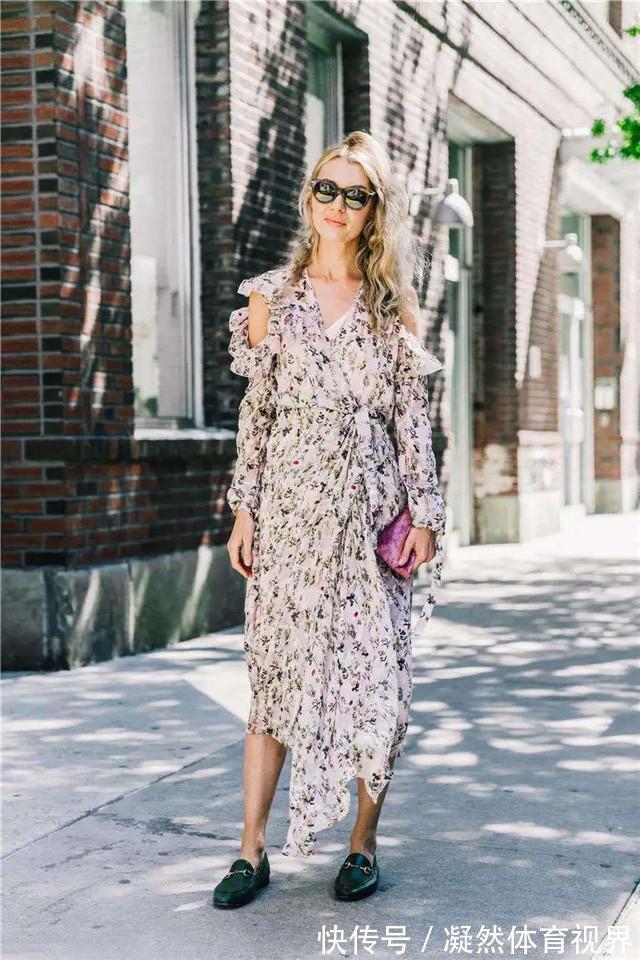 乐福鞋|女人再懒，穿裙子也别配小白鞋了！瞧下面潮人这样穿，时髦有品味