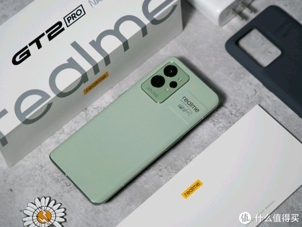 2k|「科技头条」realme真我GT2 Pro大师版评测：一张纸能做出高端味吗