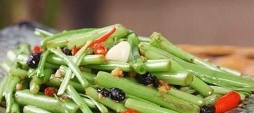 脂肪就怕这个菜!每周吃个三四次,小肚腩不见了,让你瘦成S型