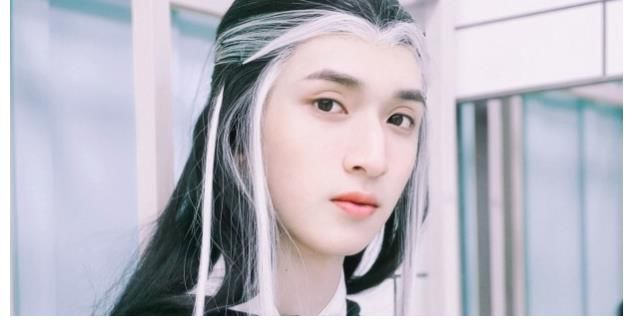 少年说唱企划|继吴亦凡缺席后，严浩翔也退出《少年说唱》，录的镜头全遭删除