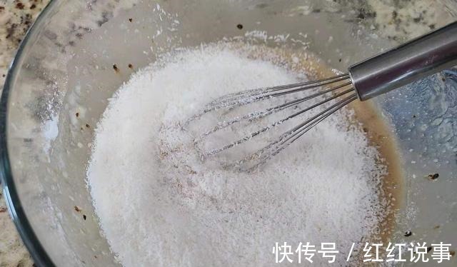 椰香薄脆饼干 椰香浓郁嘎嘣脆 5分钟搞定的小零食 小朋友超爱它！