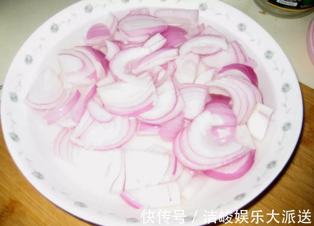 蚜虫|自制养花杀菌水,7天浇一勺,花不生虫不烂根