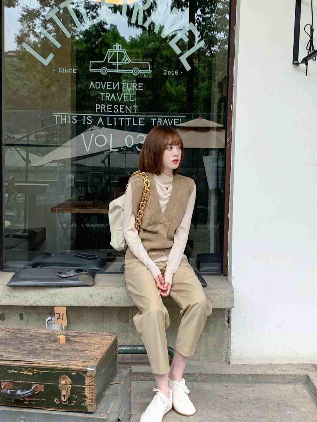 针织开衫 新年怎么穿才能个性又时髦?看看这几套穿搭,精致洋气还讨喜