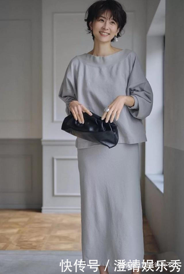 早秋40女人别总穿“老头衫”,你需要优雅质感,日本博主来教你