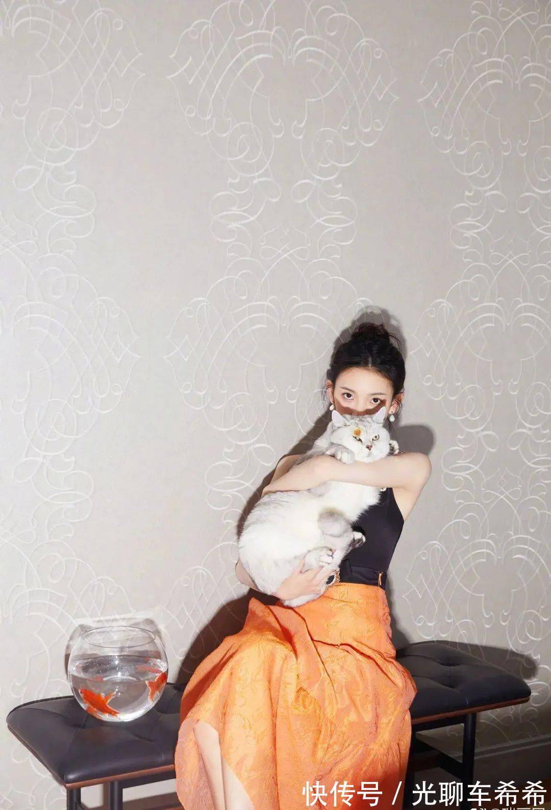 碎发|别让大脸拉低你的颜值!get这4个技巧,时髦翻倍还显脸小!