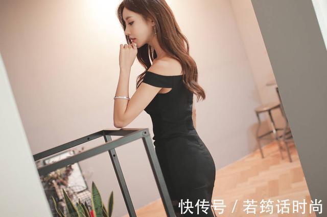 邻家女孩|自拍：邻家女孩四季衣服穿搭，勾勒出女人优雅的笑容